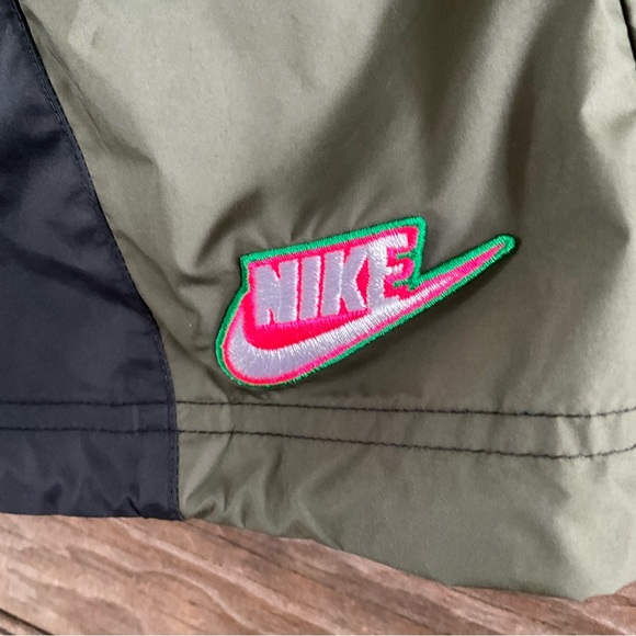 Nike Sportswear Women's Skirt Icon Clash Green Colorblock Sporty Small (K1) - Picture 4 of 9